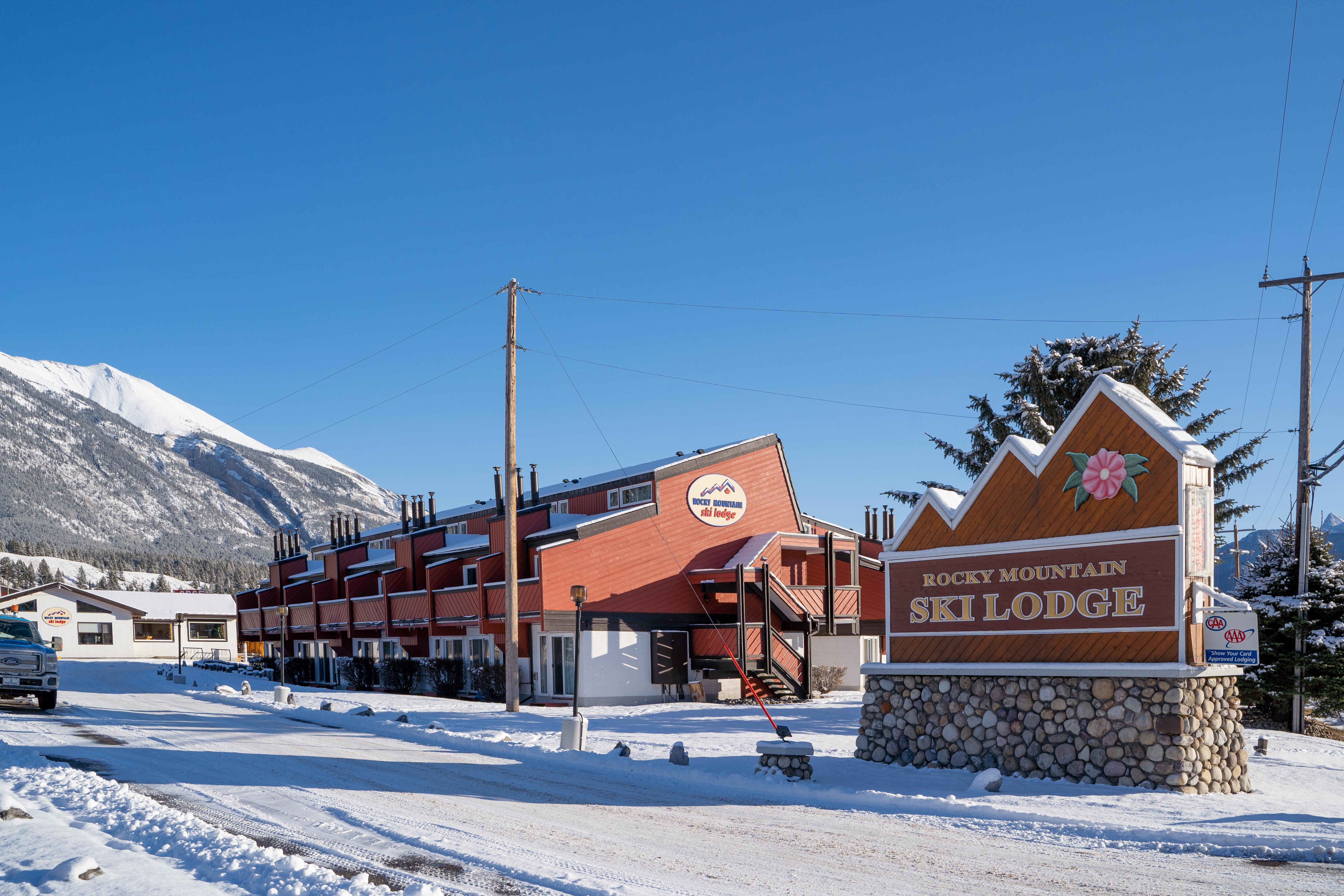 Rocky Mountain Ski Lodge Canmore Esterno foto